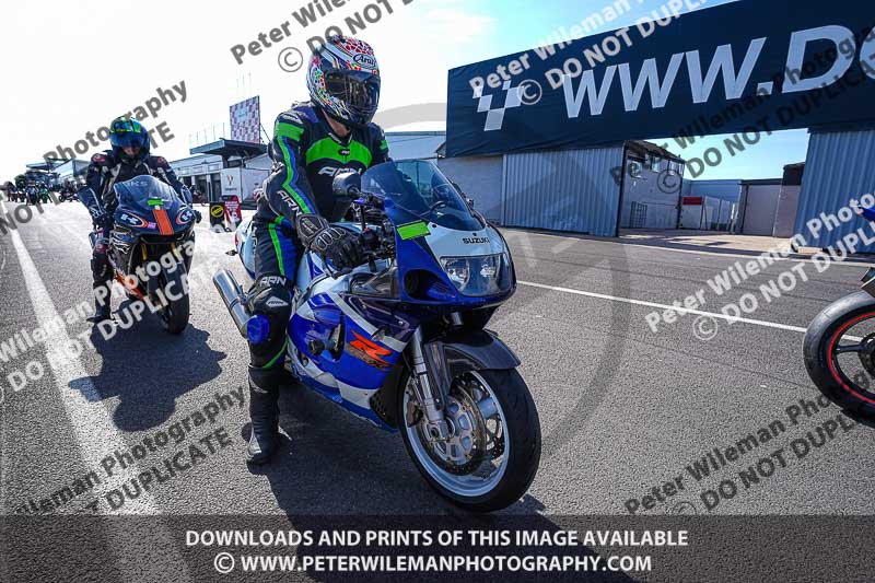 donington no limits trackday;donington park photographs;donington trackday photographs;no limits trackdays;peter wileman photography;trackday digital images;trackday photos